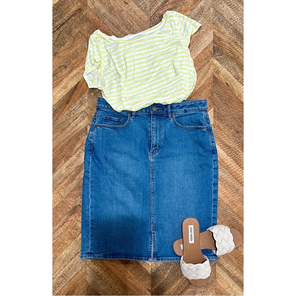 LOFT : Denim Skirt